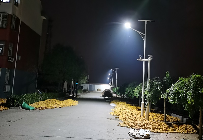 天津太陽能路燈-飛鶴燈工程