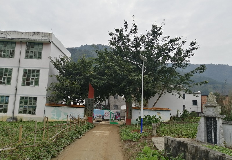 解決分體式太陽能路燈的組件接線端子氧化問題