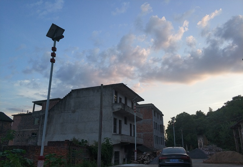 太陽能路燈的防雷接地裝置安裝規范